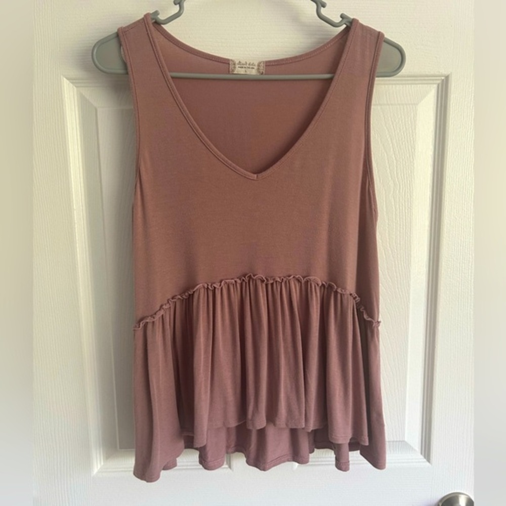 Altar’d State Flowy Ruffle Tank Top Soft Peplum Girly sz Large Purple Lavender